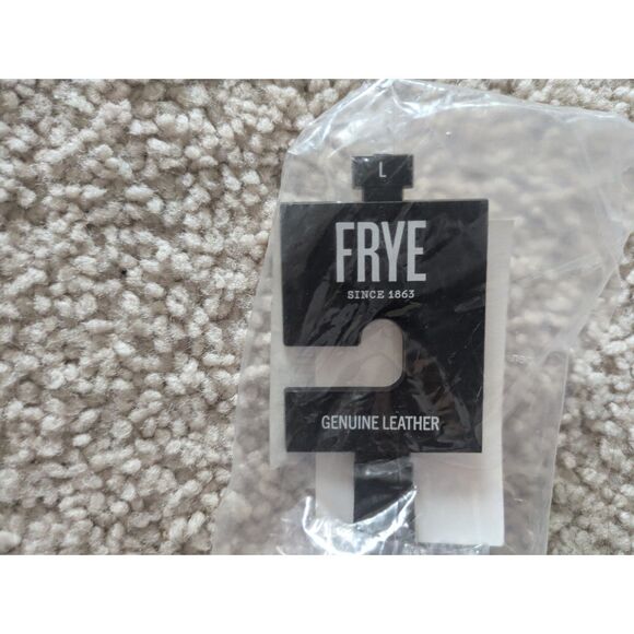 NWT Frye 25mm Reversible Tan and Black Leather Belt w/ Brass Hardware Sz L main image 5